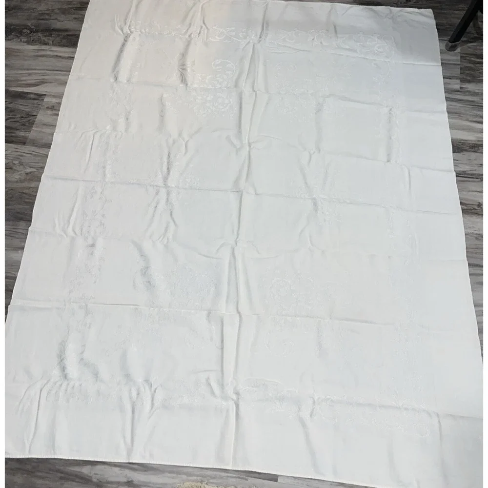 Vintage Rectangle Cream Linen Tablecloth & 6 Napkins Embroidered Scroll Design
